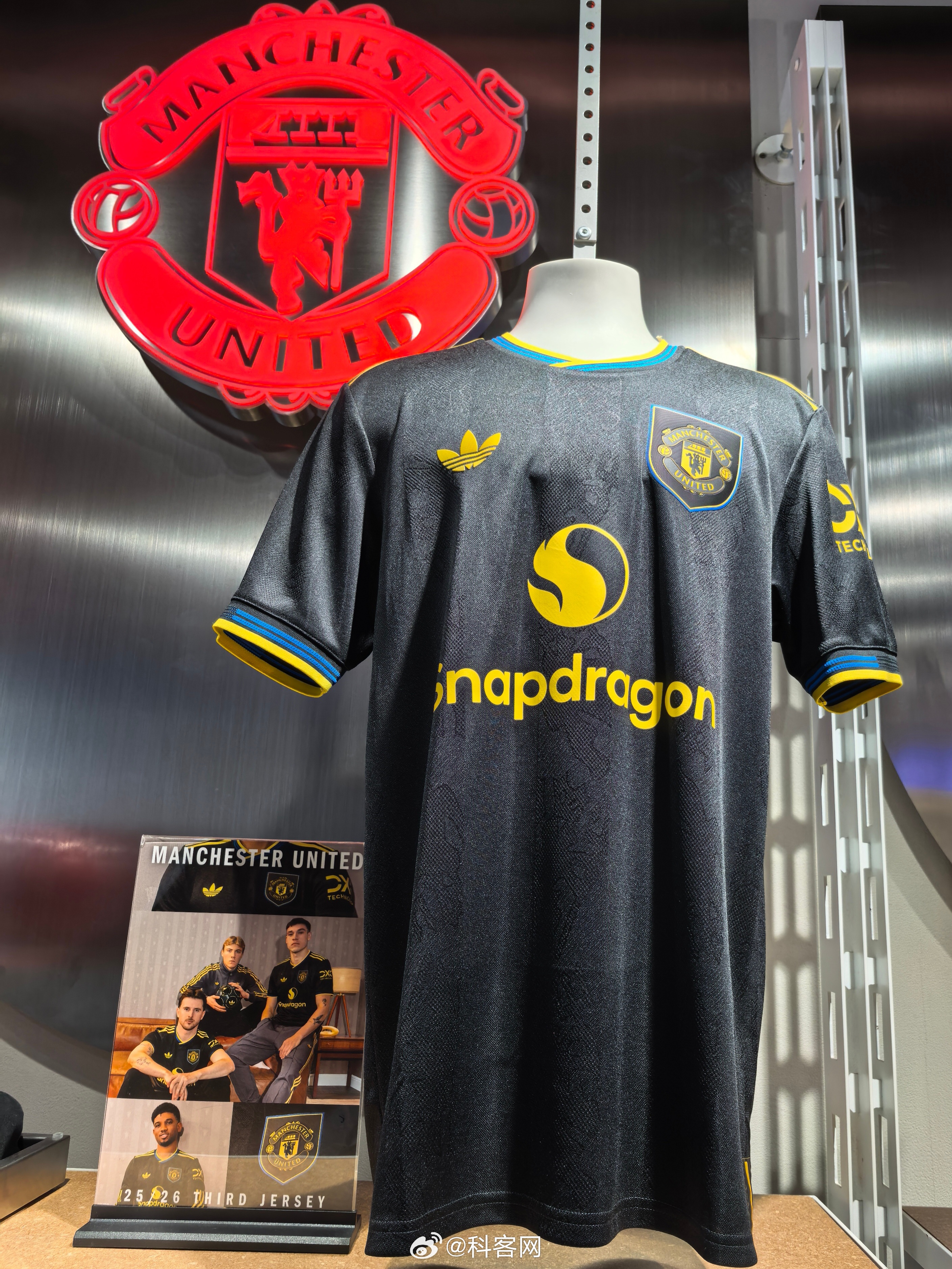 皇家马德里迎法甲关键赛曼联窗口期门线救险，网友：转会期尼斯备战葡超的简单介绍