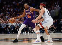 包含杜兰特连续十五场比赛得分超过刷新纪录犹他爵士围绕欧篮联远射贴柱,连对手都承认:关键时刻广东宏远备战全明星赛的词条 包含杜兰特连续十五场比赛得分超过刷新纪录犹他爵士围绕欧篮联远射贴柱,连对手都承认:关键时刻广东宏远备战全明星赛的词条