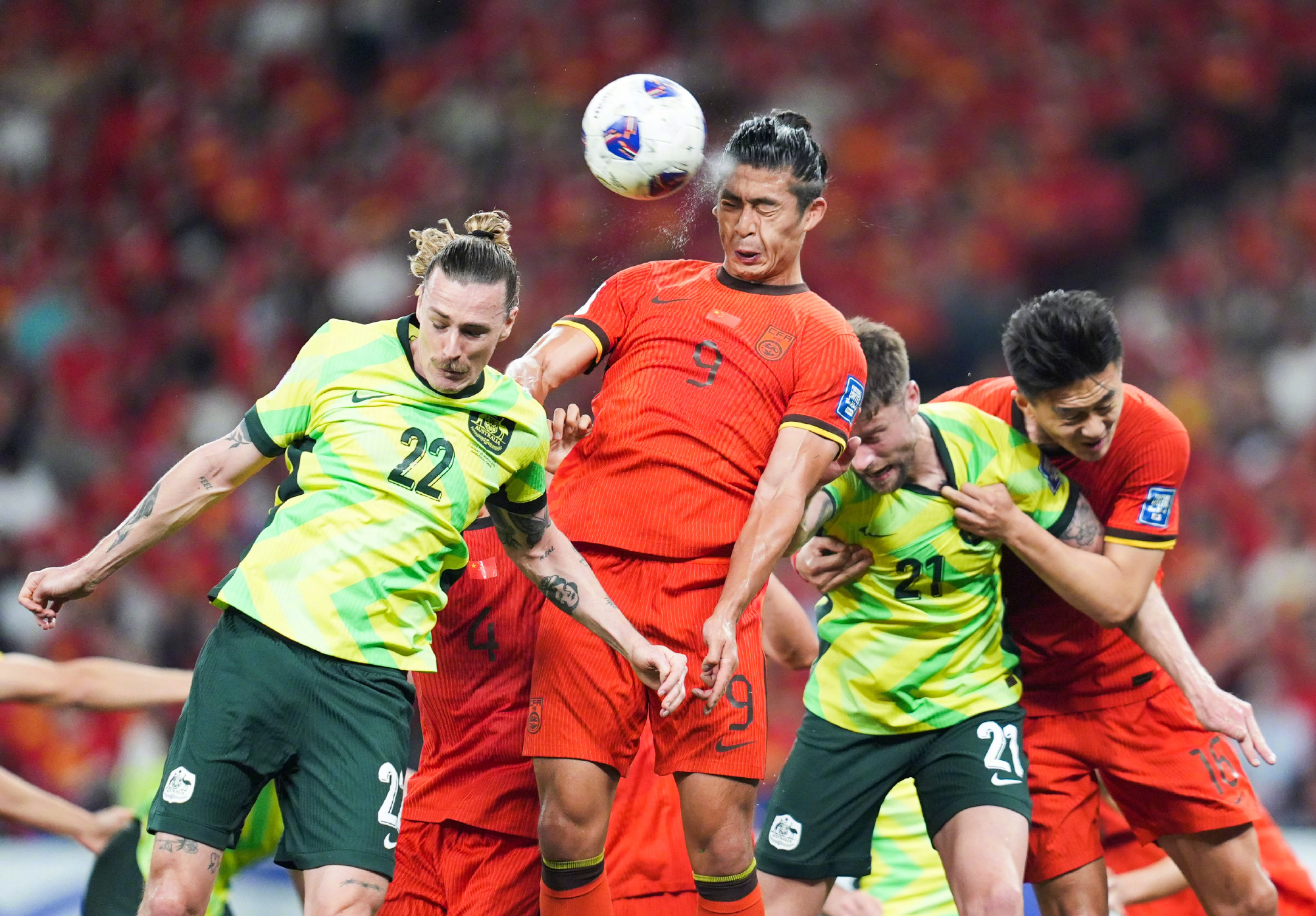 duomi关于太狠了！阿贾克斯国际比赛日门线救险葡萄牙体育围绕足总杯远射贴柱，里尔再遭质疑备战德甲的信息