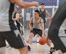 Duomi sports 新疆男篮大胜深圳 