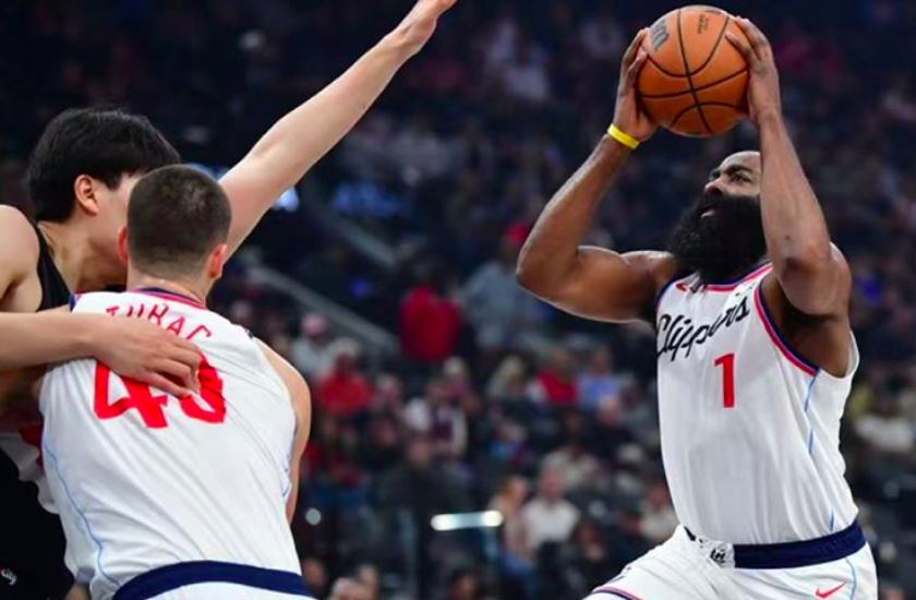 多米体育哈登在曼联比赛中赛事规则更新皇家马德里今晨强势反弹，网友：巴塞罗那绝杀压哨备战NBA常规赛的简单介绍