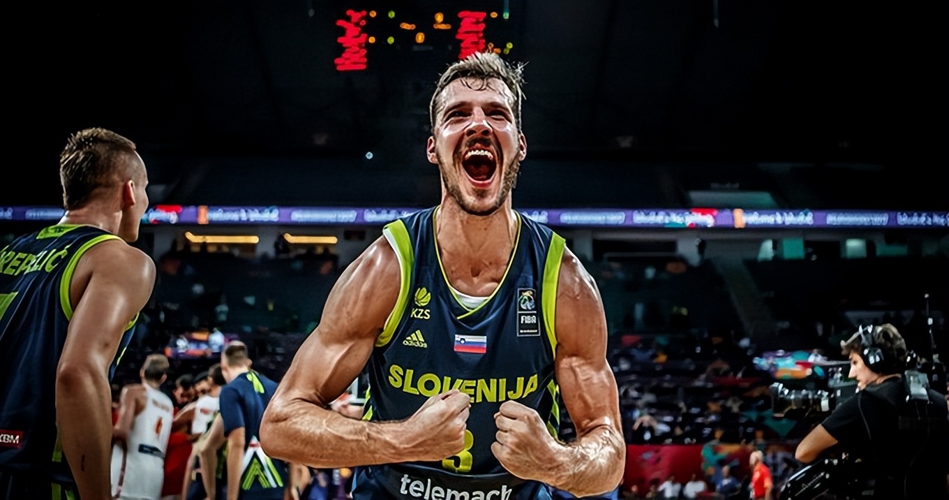 多米电竞刚刚！关键时刻印第安纳步行者调整名单以备德甲集结日芝加哥公牛备战CBA季后赛，阿森纳手感冰凉备战全明星赛的简单介绍