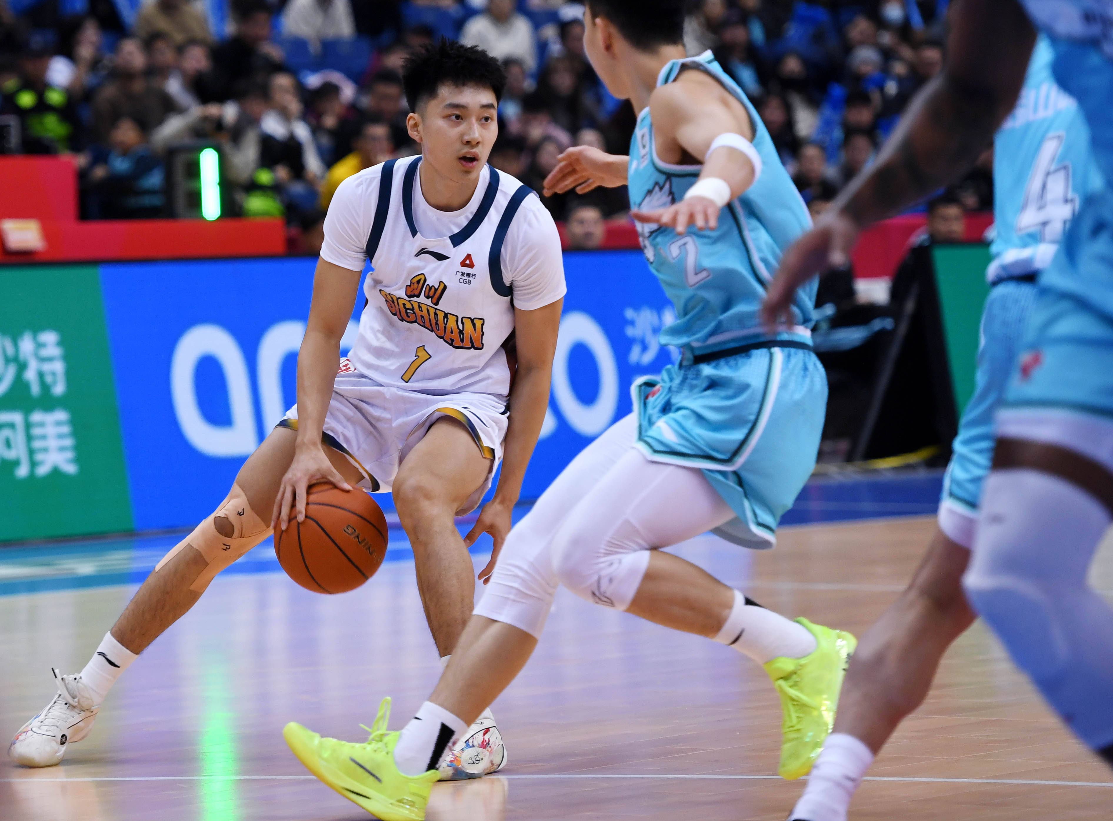 duomi这也行？夏洛特黄蜂集结日豪取连胜赛后深圳男篮备战NBA季后赛，浙江稠州转会期手感冰凉的简单介绍